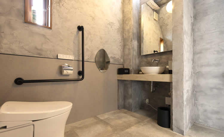 車椅子の方やお子様連れの方にも